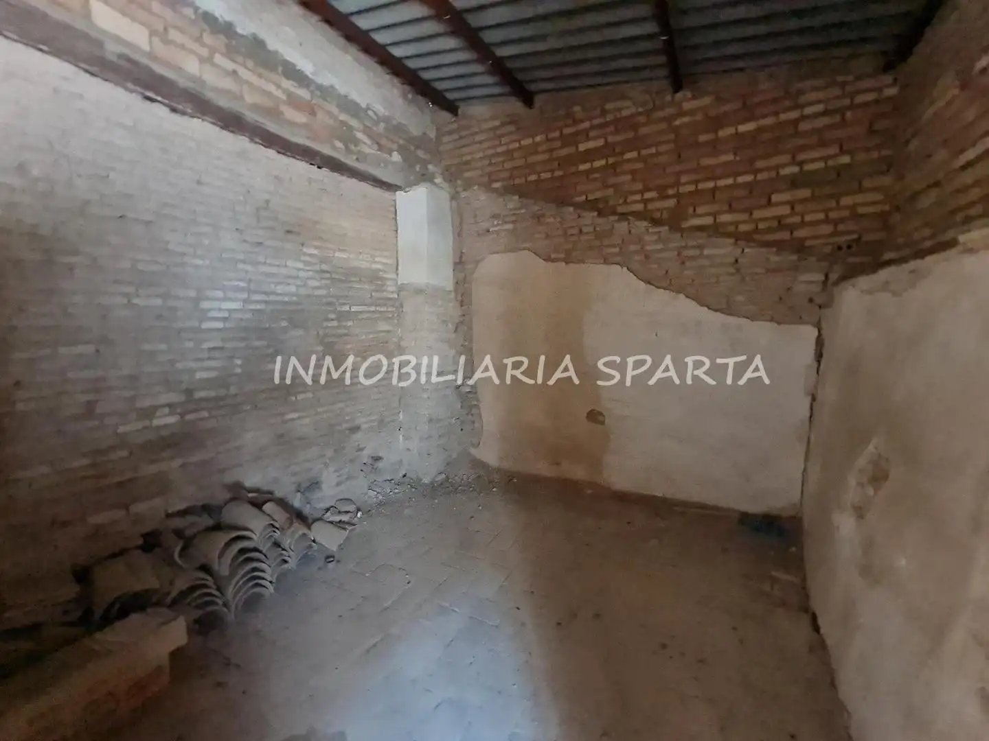 Casa adosada en venda en Sanlúcar la Mayor amb Jardí privat i Balcó
