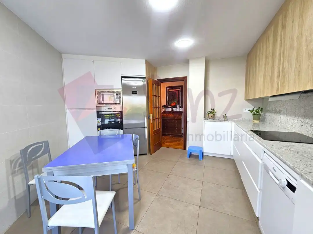 Cuina de Pis en venda en  Logroño amb Calefacció, Terrassa i Traster