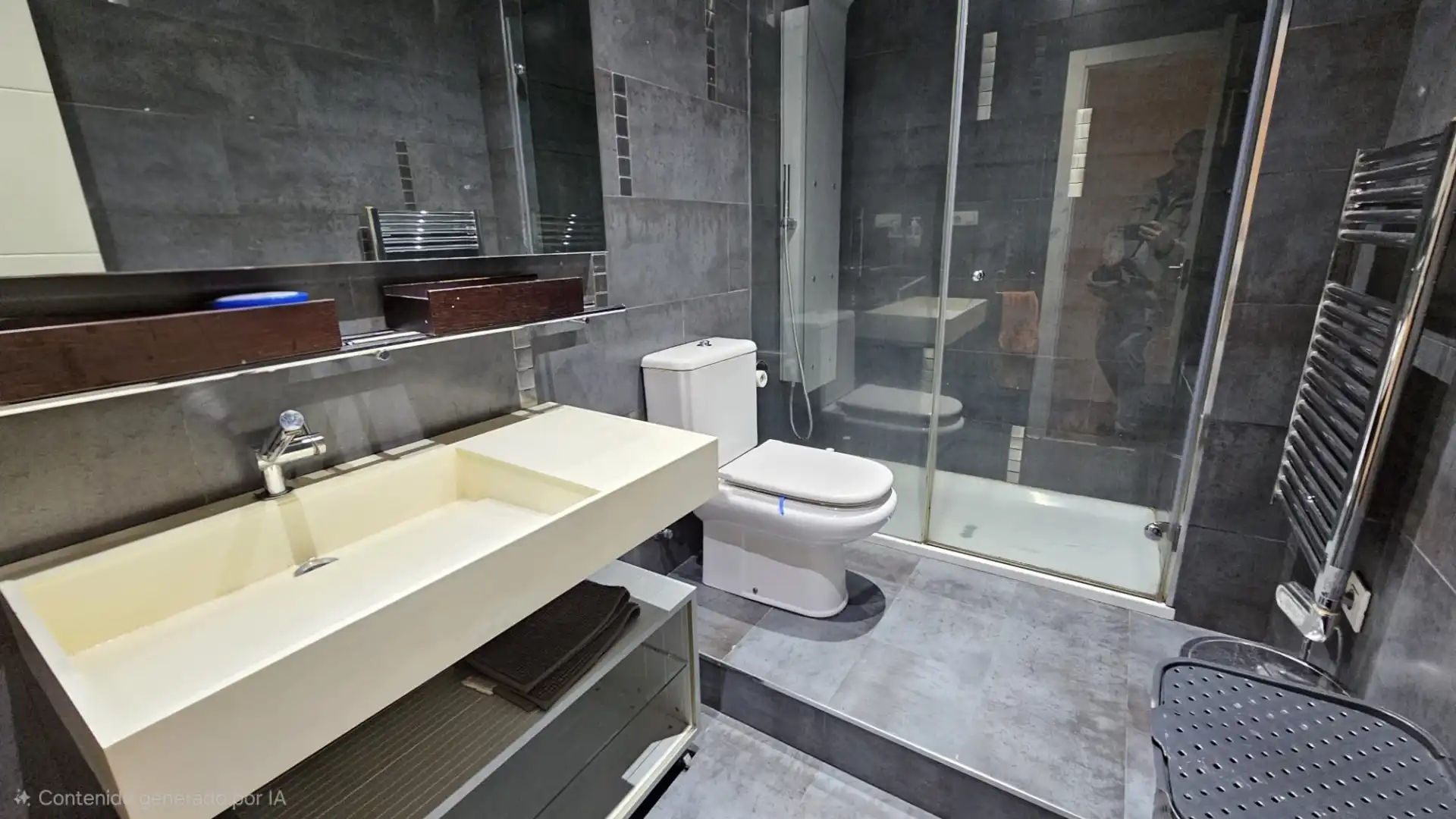 Baño de Piso en venta en Madrid con Aire acondicionado, Calefacción y Jardín privado