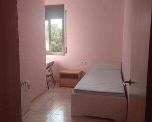 Bedroom of Apartment to share in Terrassa  with Air Conditioner and Balcony