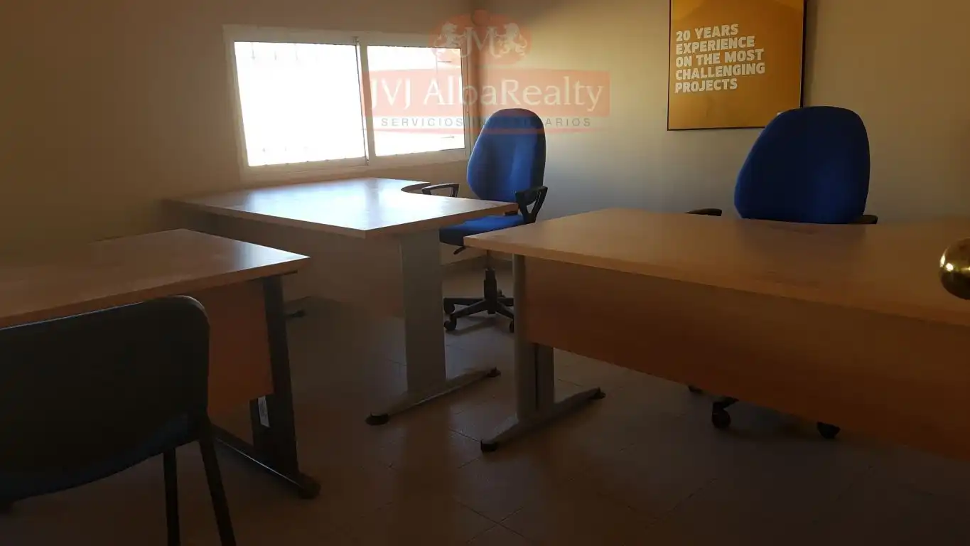 Büro zur Miete in Albacete mit Klimaanlage und Möbliert