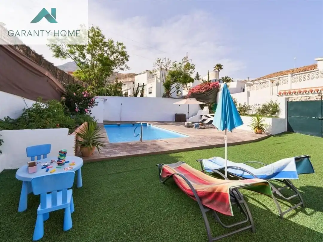 Chalet con terraza en venta en Solymar, imagen 3