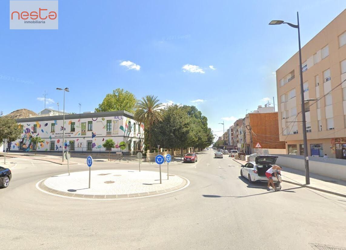 Vista exterior de Edifici en venda en Lorca