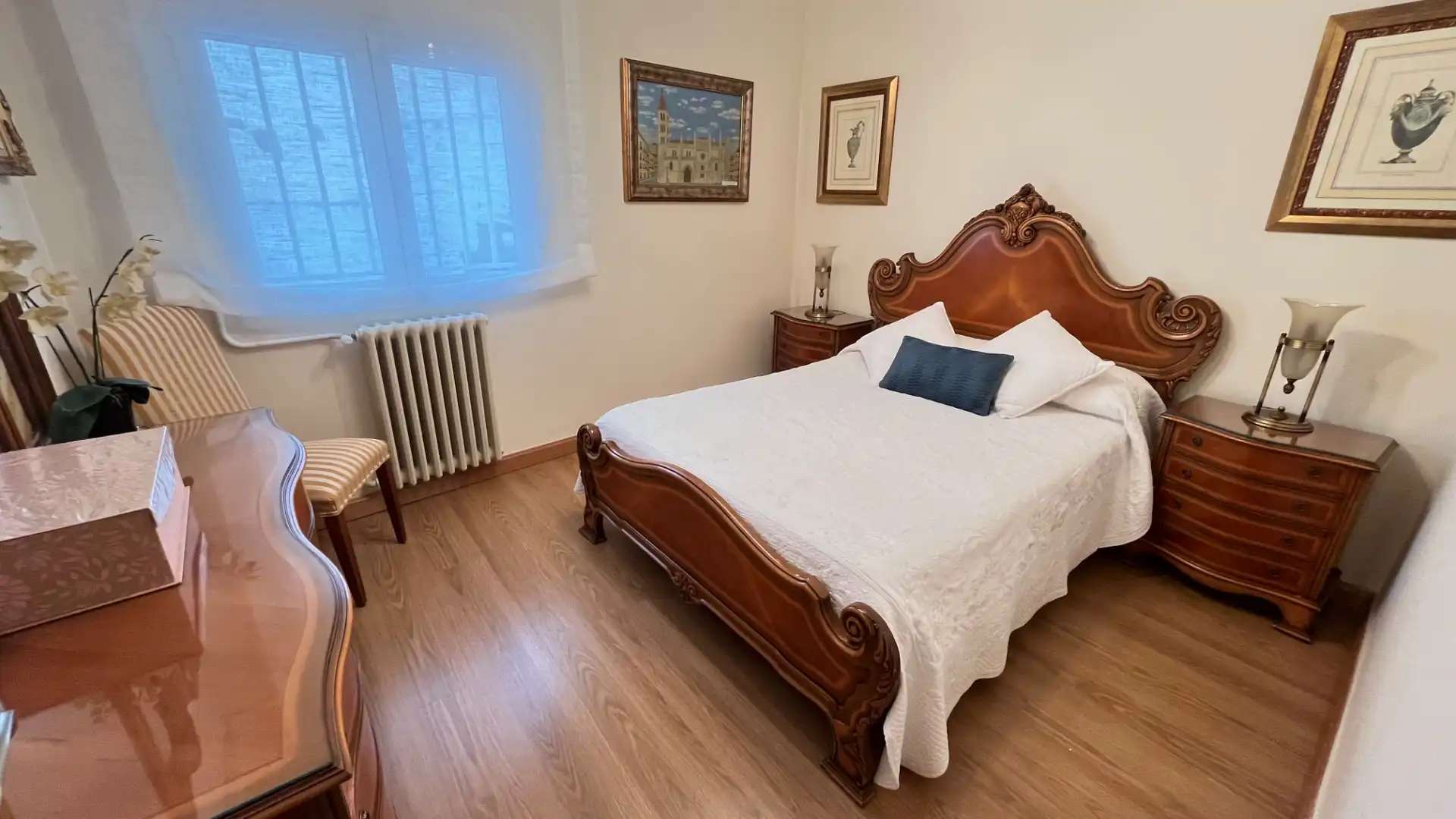 Dormitori de Pis en venda en Valladolid amb Calefacció, Parquet i Moblat
