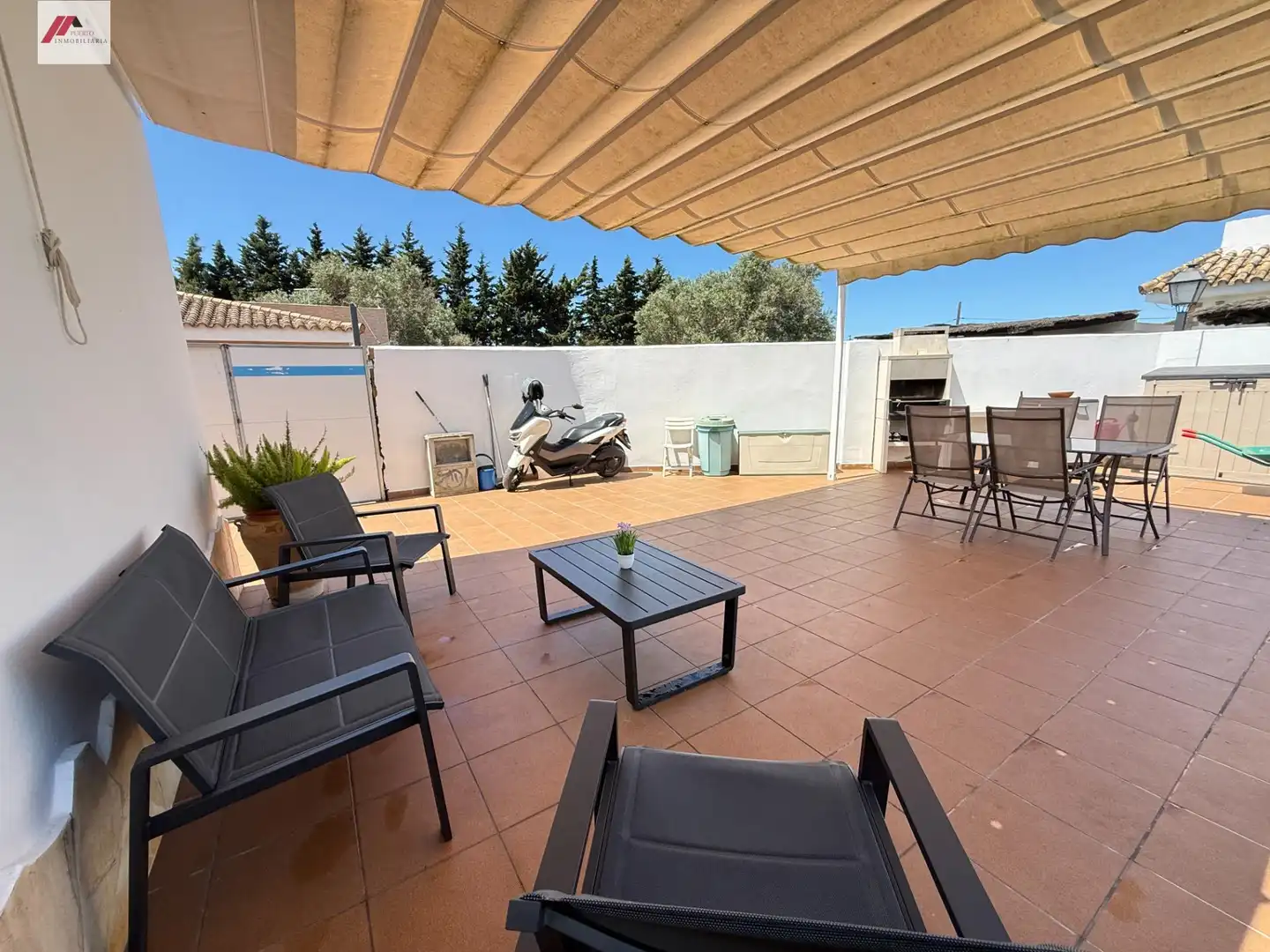 Terrassa de Casa o xalet en venda en El Puerto de Santa María amb Jardí privat, Piscina i Jacuzzi