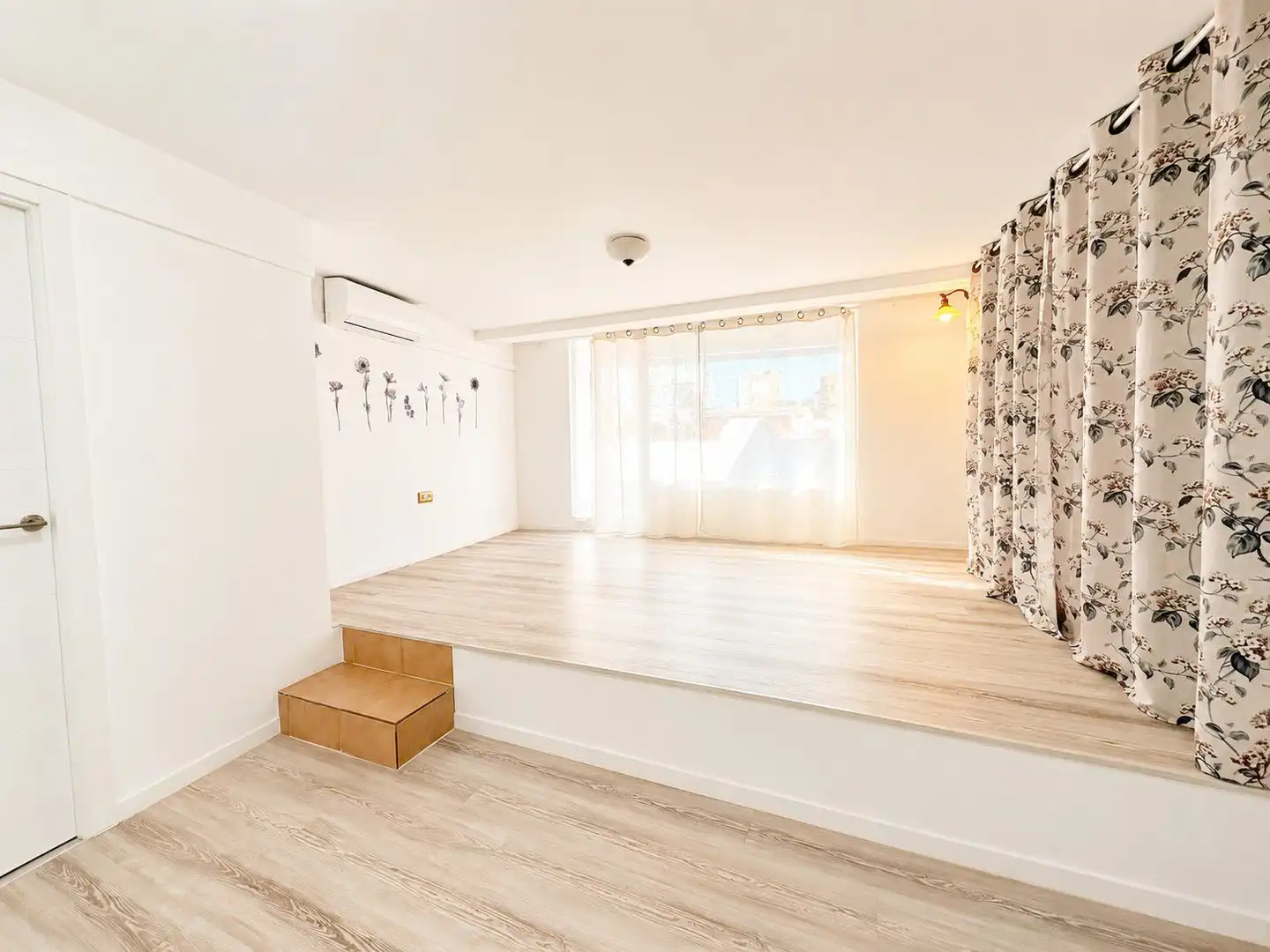 Living room of Flat for sale in Sueca  with Air Conditioner, Terrace and Storage room