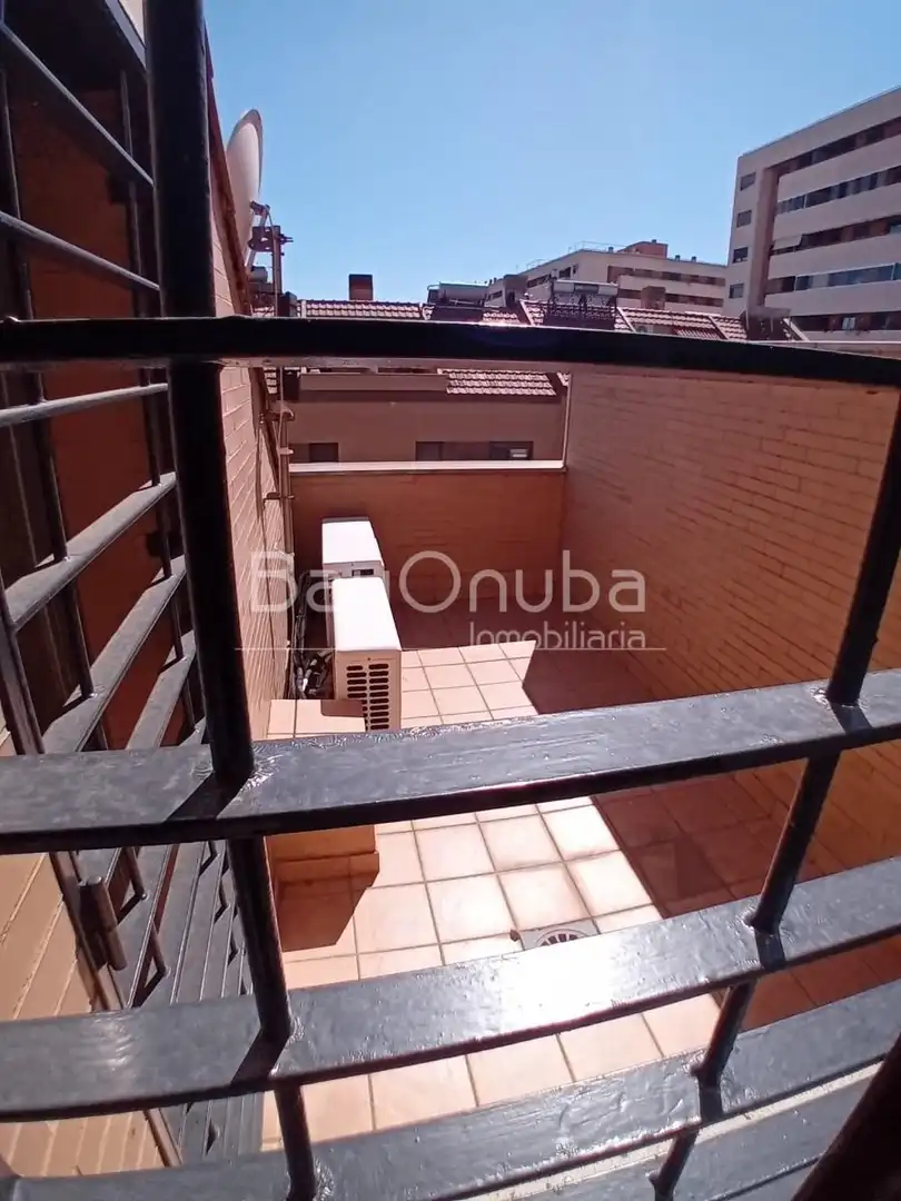 Terraza de Casa adosada en venta en Huelva con Trastero y Piscina