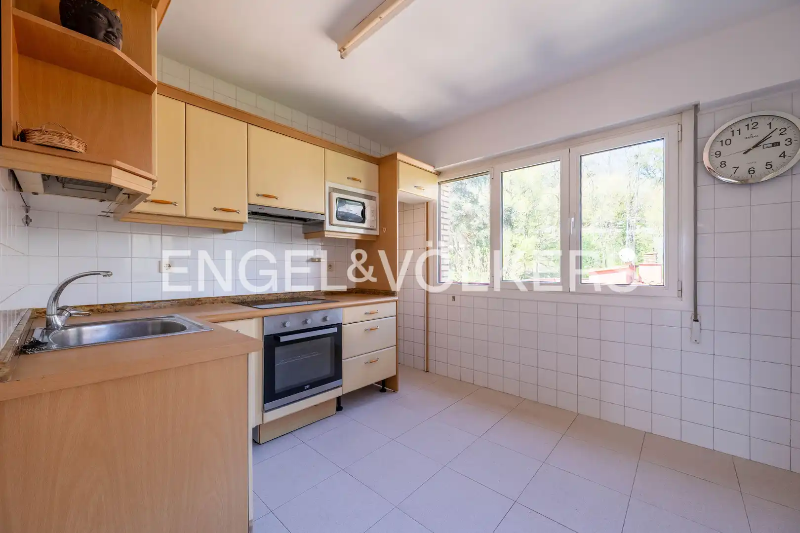 Küche von Wohnung zum Verkauf in Zarautz mit Heizung und Terrasse