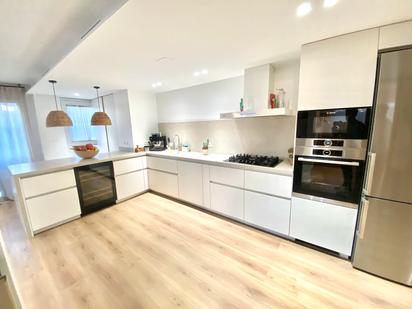 Kitchen of Flat for sale in Cambrils  with Air Conditioner, Heating and Parquet flooring