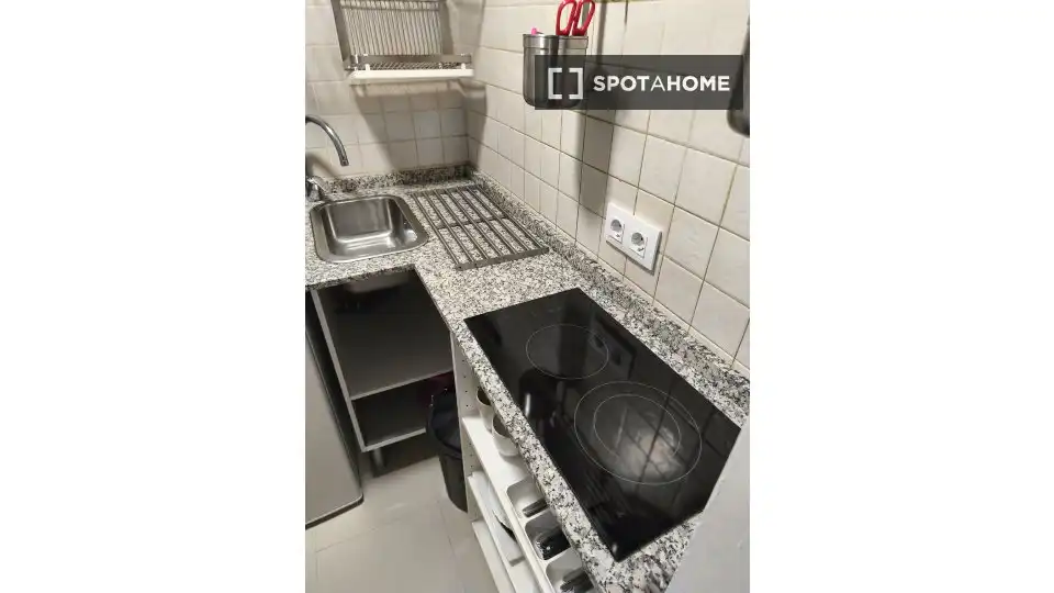 Kitchen of Study for share in Sevilla  with Air Conditioner, Terrace and Furnished