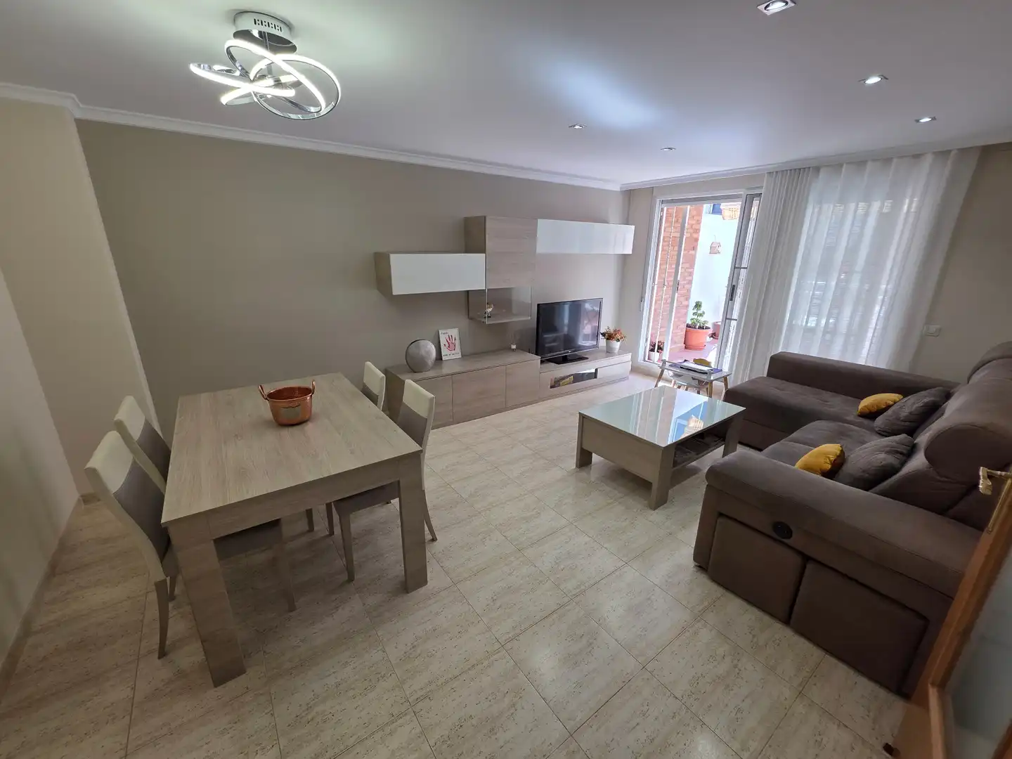 Sala de estar de Piso en venta en Almazora / Almassora con Aire acondicionado, Terraza y Trastero