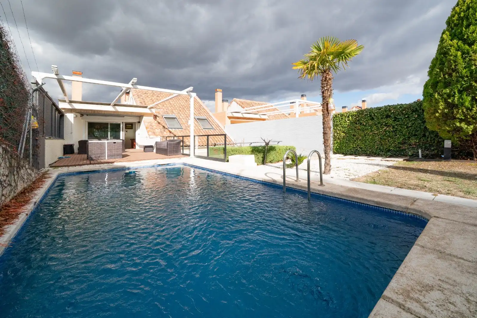 Swimming pool of Houses for sale in Aranjuez  with Air Conditioner, Heating and Terrace