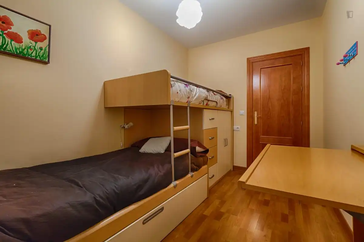 Apartamento de alquiler en La Zubia Ciudad