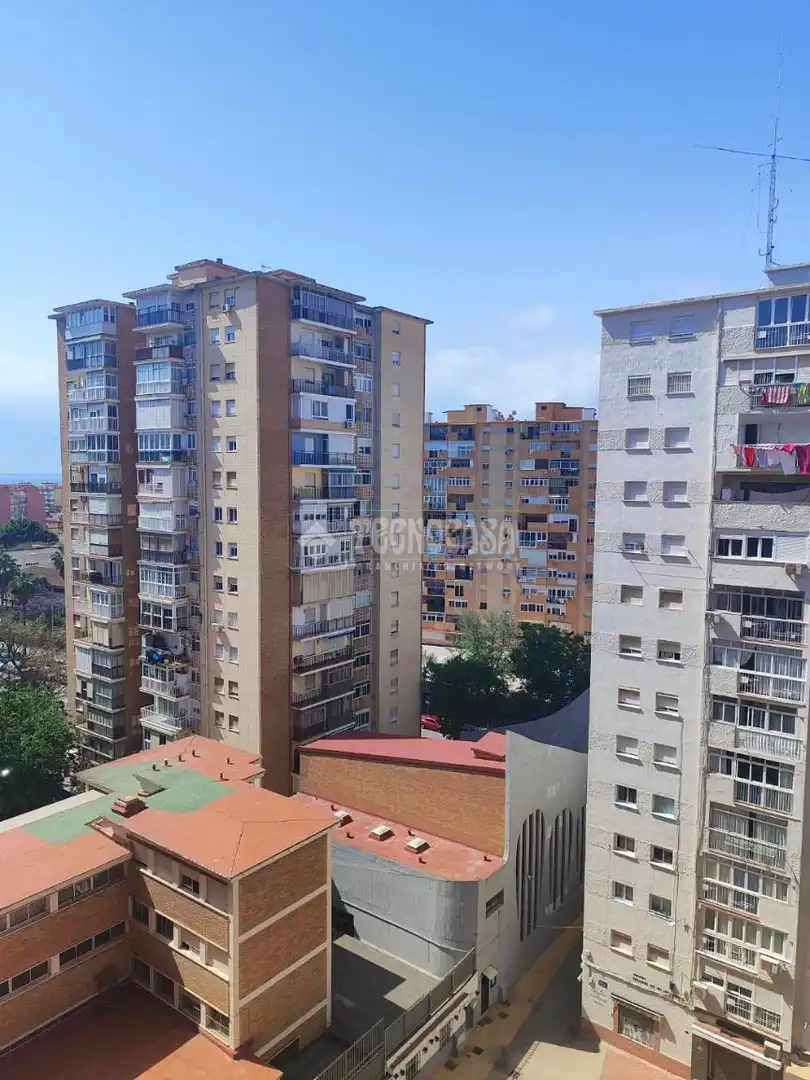 Vista exterior de Piso en venta en Málaga