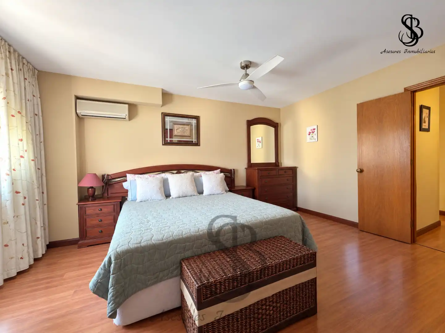 Casa pareada con piscina en venta en Carrer la Maigmona, imagen 17