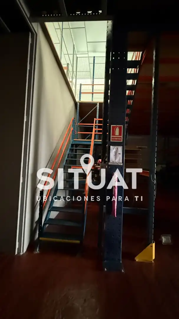 Nau industrial en venda en Santa Coloma de Cervelló amb Calefacció i Alarma
