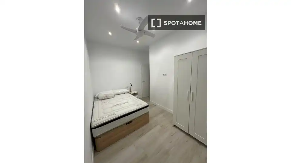 Room in Gaztambide