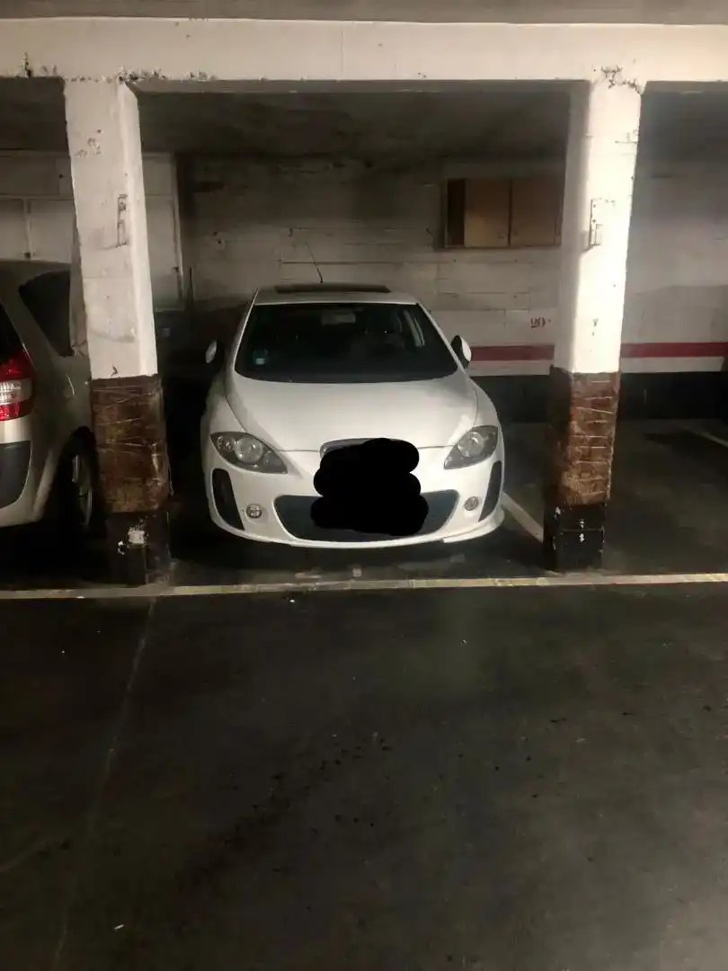 Parkplatz von Garage zum Verkauf in Barakaldo 