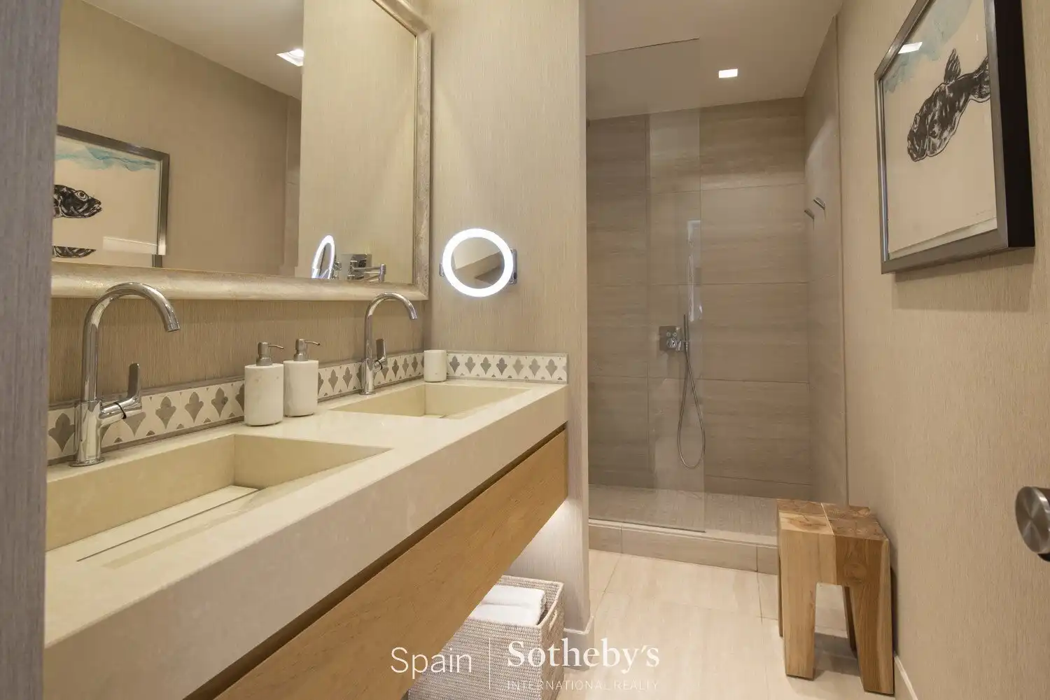 Baño de Apartamento en venta en Begur con Aire acondicionado, Calefacción y Jardín privado
