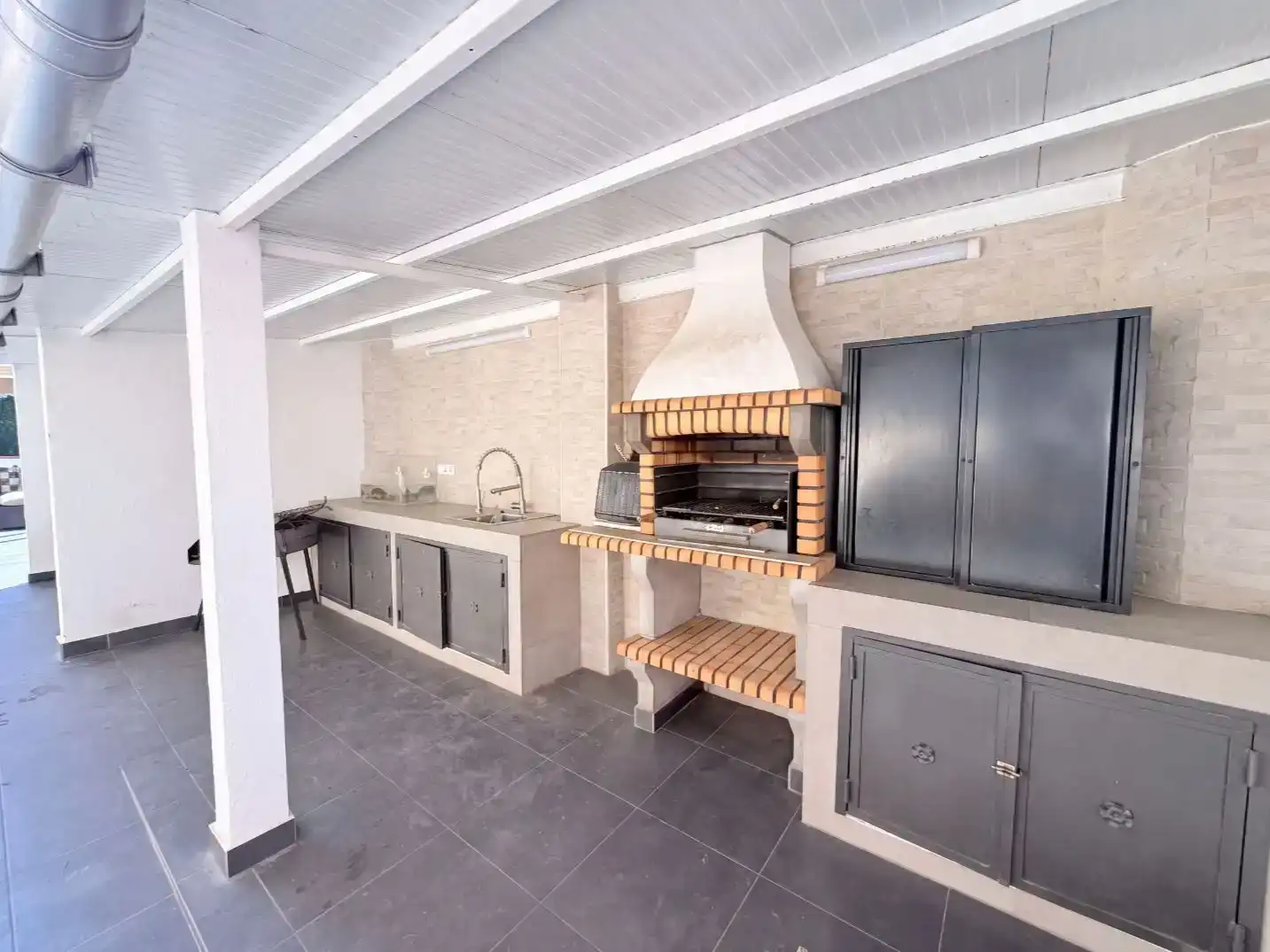 Cocina de Casa o chalet en venta en Premià de Mar con Aire acondicionado