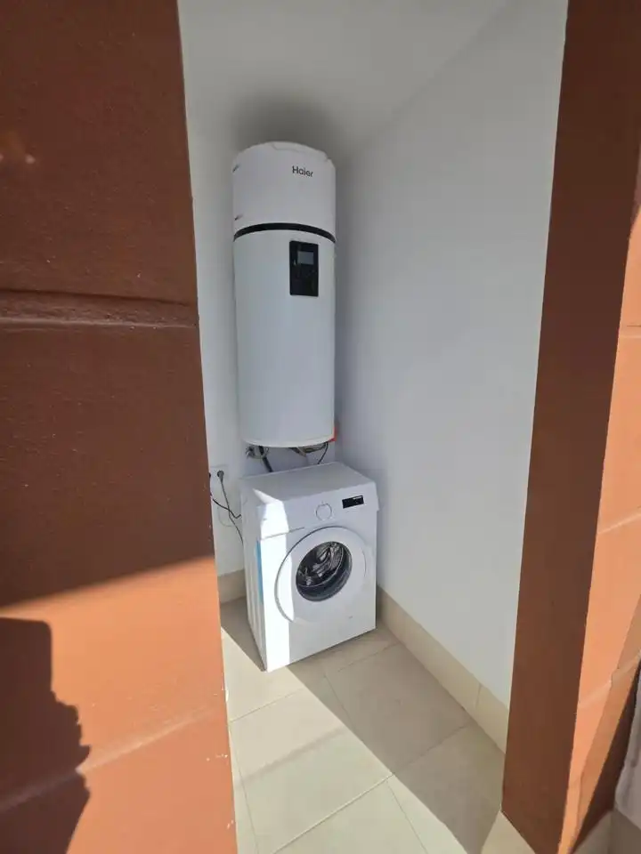 Terrasse von Wohnung zur Miete in Dos Hermanas mit Klimaanlage, Terrasse und Gemeinschaftspool