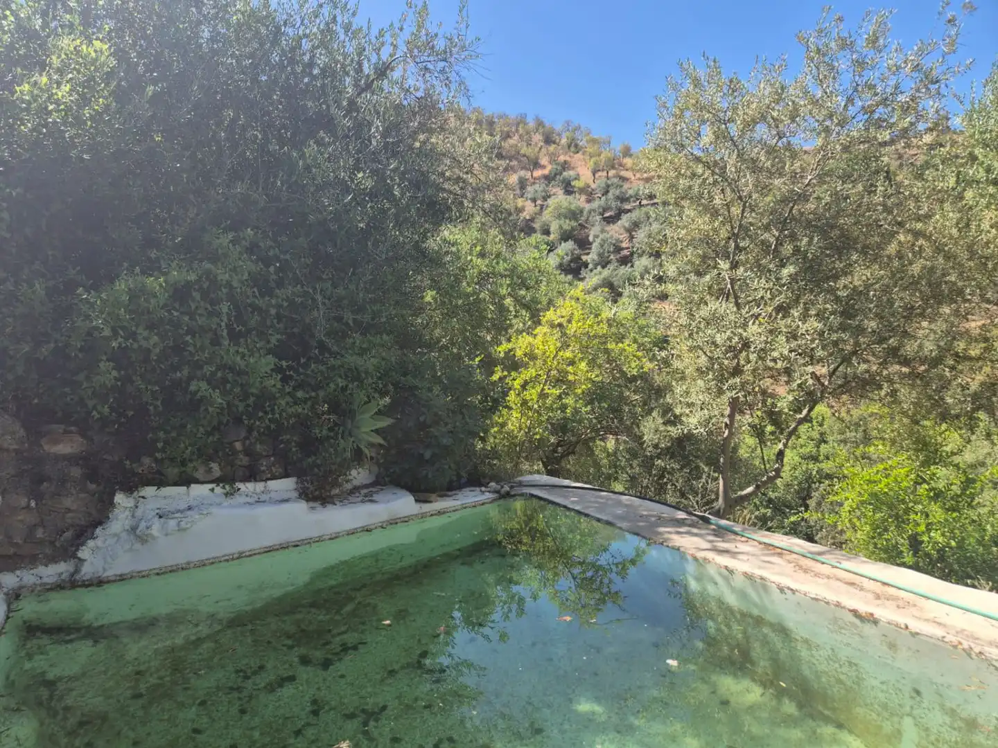 Piscina de Finca rústica en venda en Guaro amb Calefacció, Terrassa i Traster