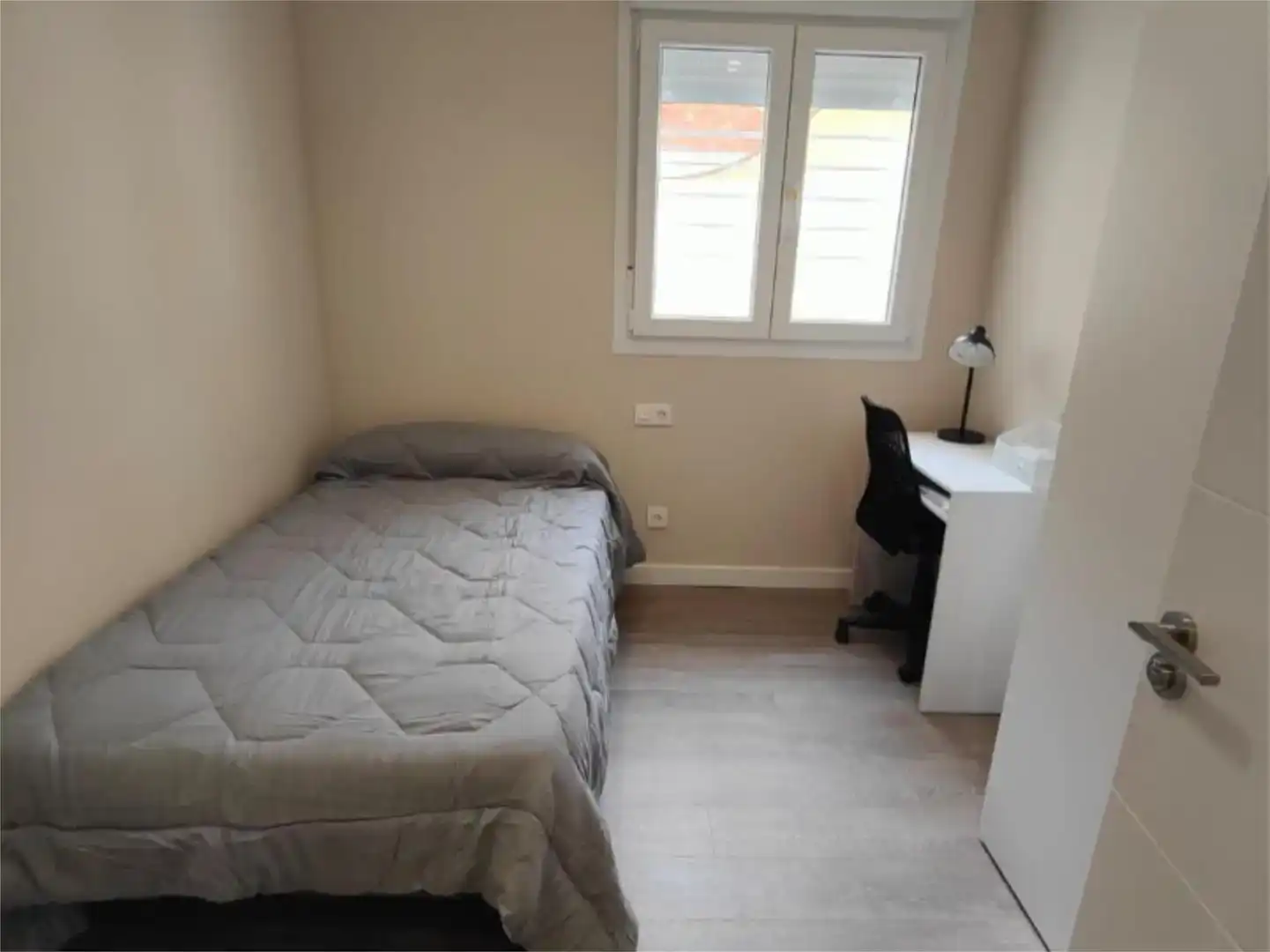 Schlafzimmer von Wohnung zur Miete in Murcia mit Möbliert