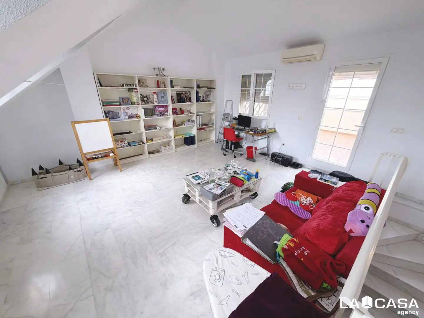 Semi-detached house with terrace for sale in Olivar de Quintos, imagen 7