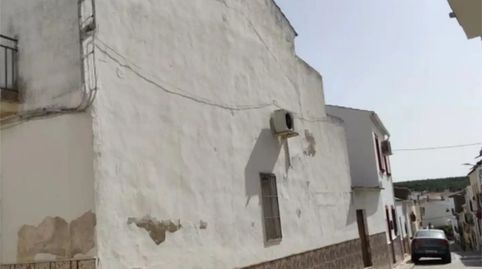Foto 3 de Casa adosada en venta en Calle de Francisco Cobo Cruz, 30, Lopera, Jaén