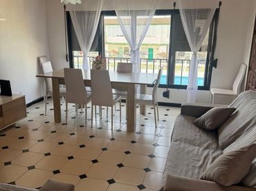 Appartamento con piscina in affitto a San Luis de Sabinillas