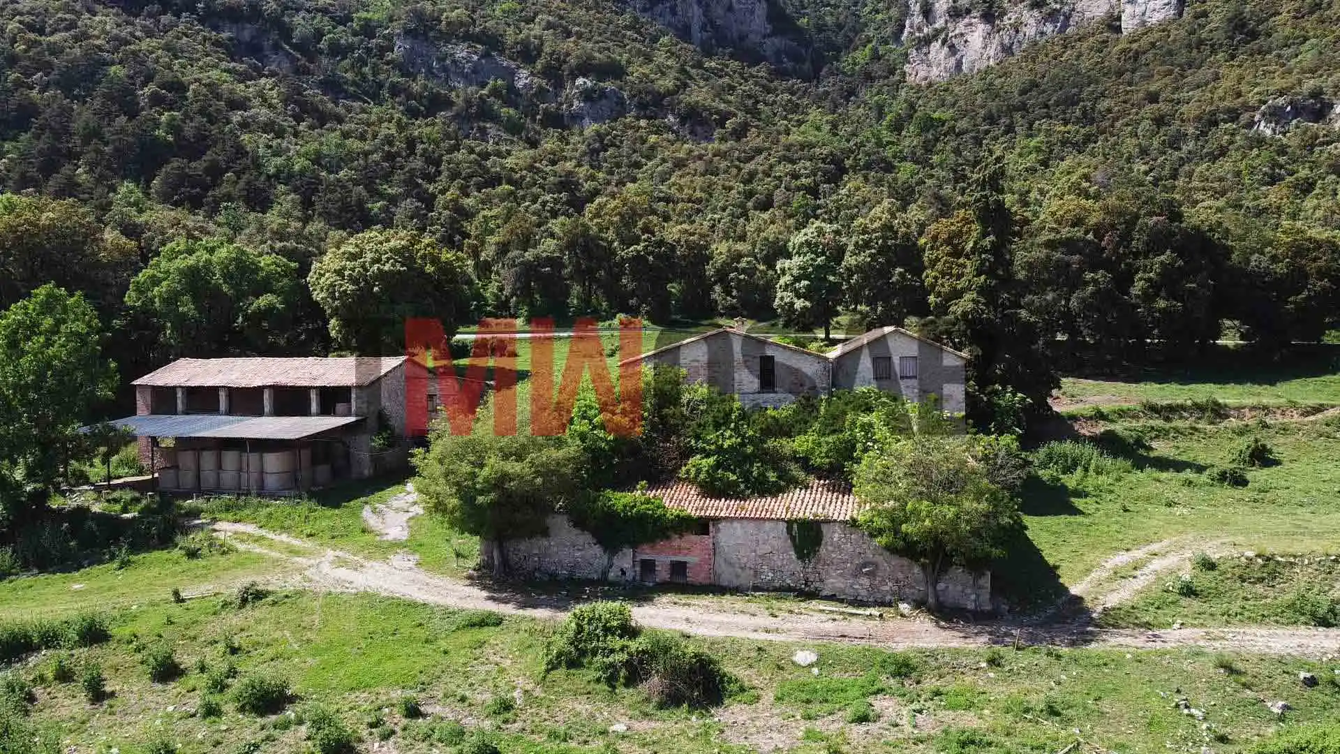Country house zum Verkauf in Berga