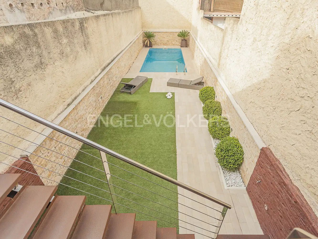 Piscina de Piso en venta en Sabadell con Aire acondicionado, Calefacción y Jardín privado