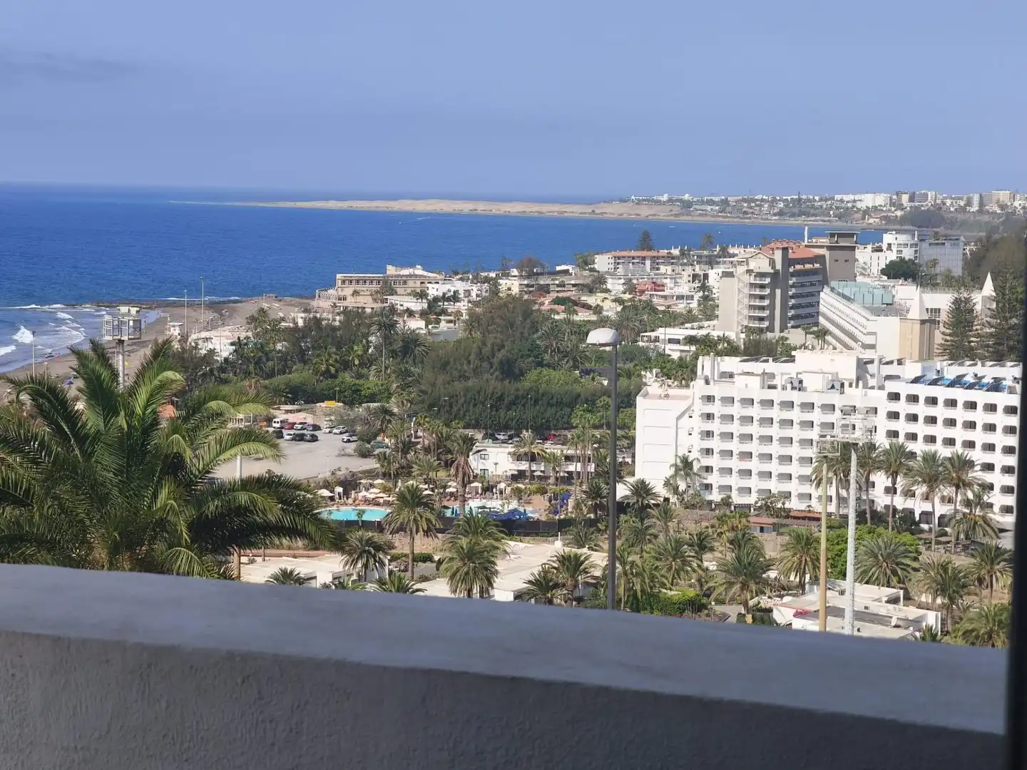 Vista exterior de Àtic de lloguer en San Bartolomé de Tirajana amb Moblat i Balcó