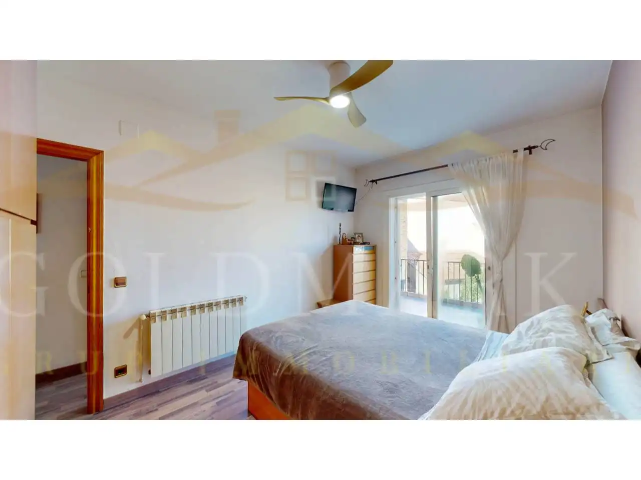 Habitación de Piso en venta en Sant Vicenç Dels Horts con Aire acondicionado, Calefacción y Parquet