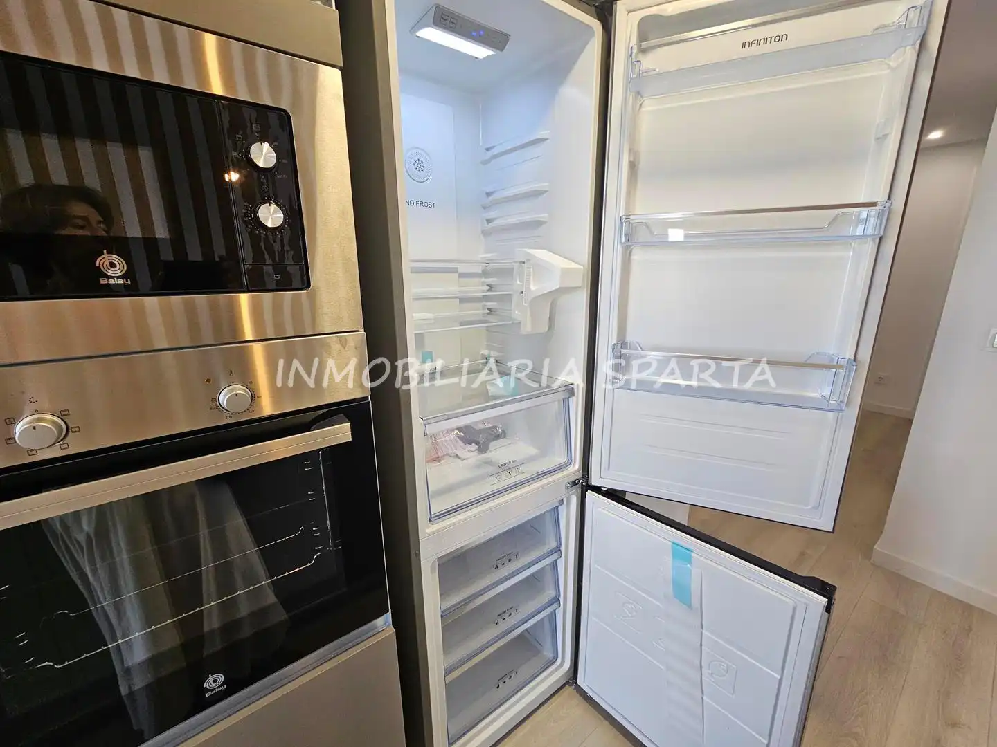Kitchen of Flat for rent in Tomares  with Air Conditioner, Heating and Terrace