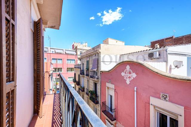 Piso en Venta en Calle PERILL en Vila de Gràcia