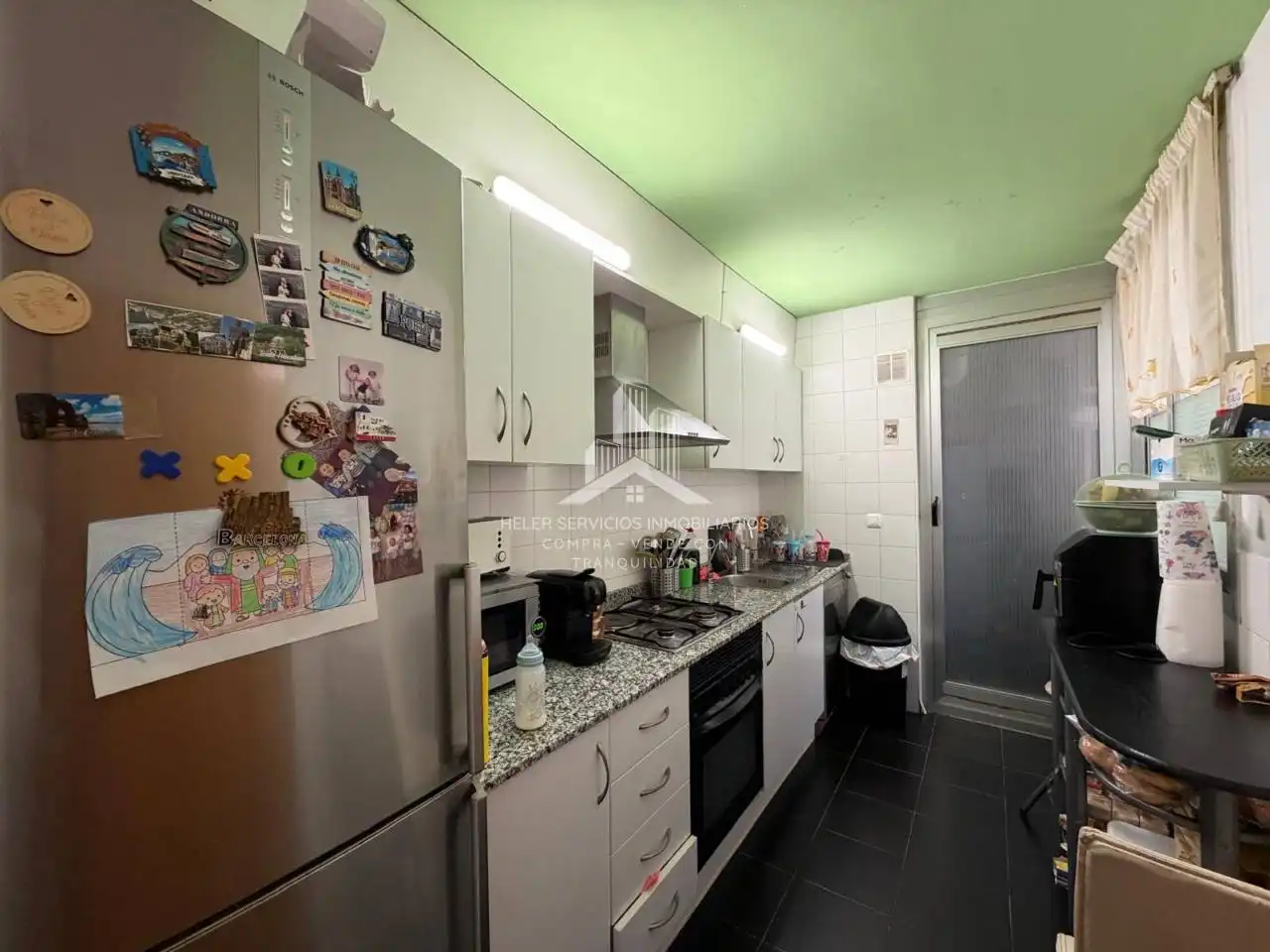 Cocina de Piso en venta en Castellón de la Plana / Castelló de la Plana con Balcón y Alarma