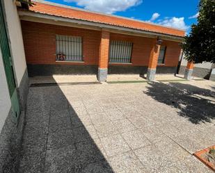 Vista exterior de Casa o xalet en venda en Domingo Pérez amb Aire condicionat