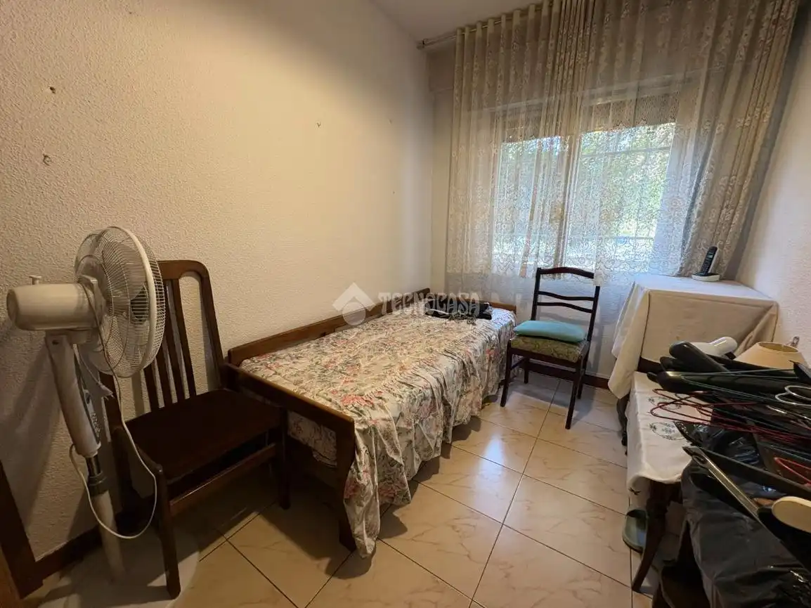 Bedroom of Flat for sale in Madrid  with Air Conditioner and Heating