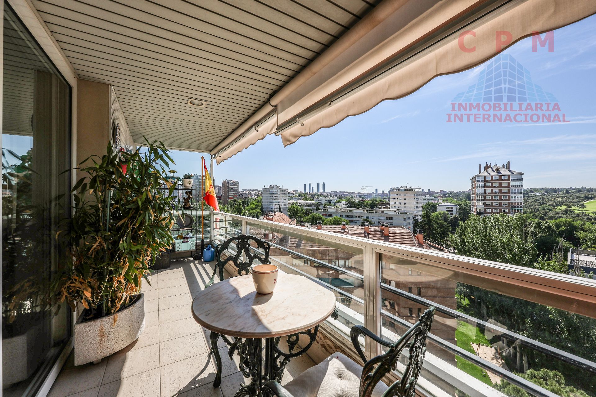 Terrace of Flat to rent in  Madrid Capital  with Air Conditioner, Heating and Parquet flooring