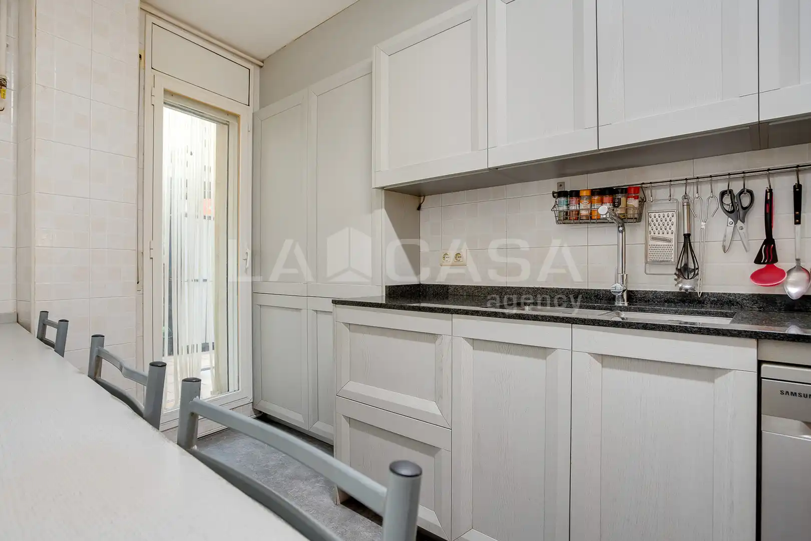 Ground floor with lift for sale in Can Tintorer - Can Tries, imagen 3