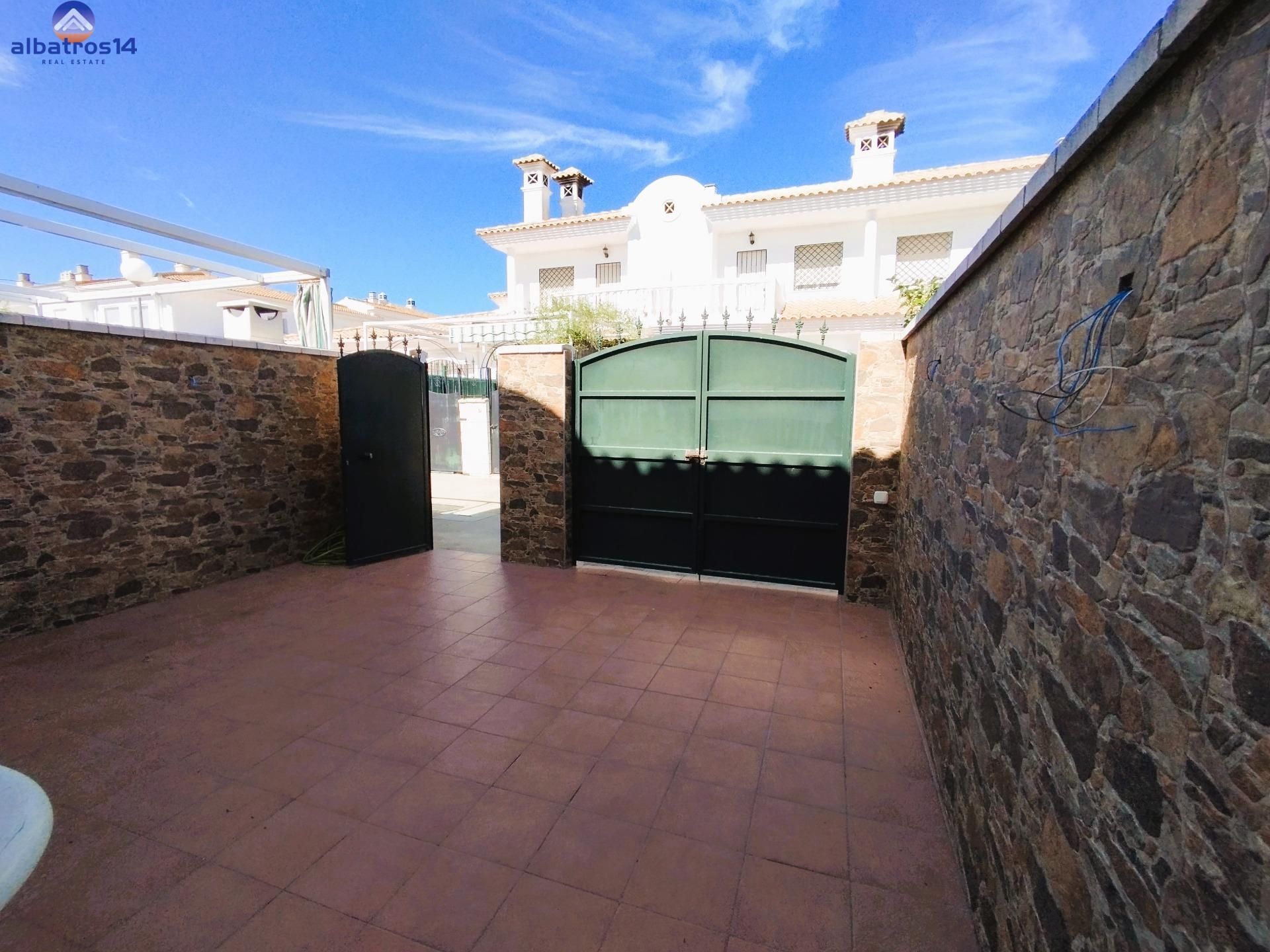 Casa adosada en venda en El Portil amb Aire condicionat, Calefacció i Jardí privat