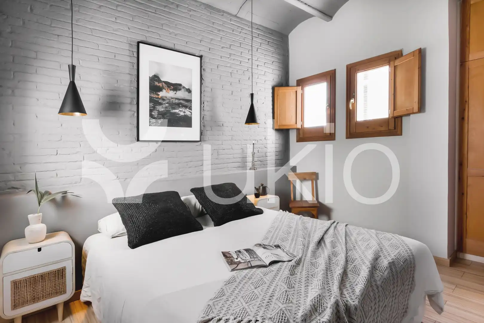 Bedroom of Attic for rent in Barcelona  with Air Conditioner, Heating and Terrace