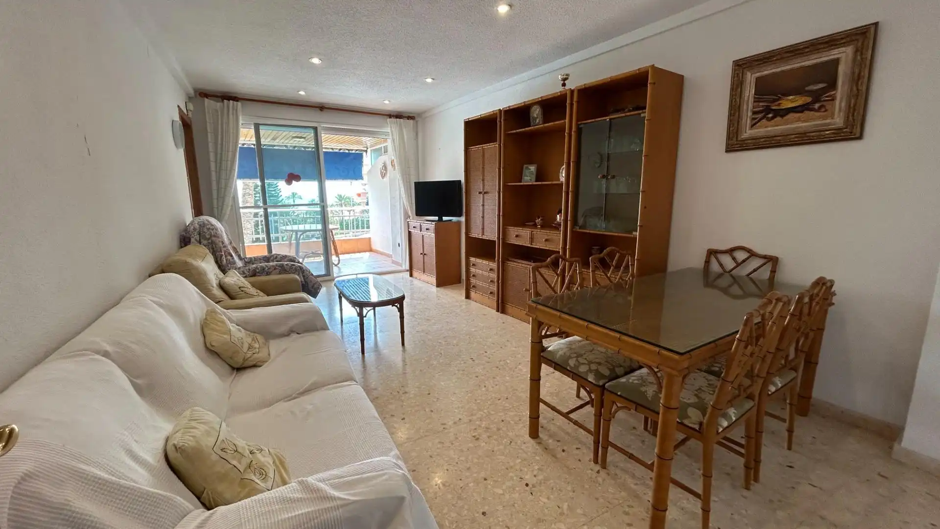 Sala de estar de Apartamento en venta en Cullera con Terraza, Amueblado y Balcón