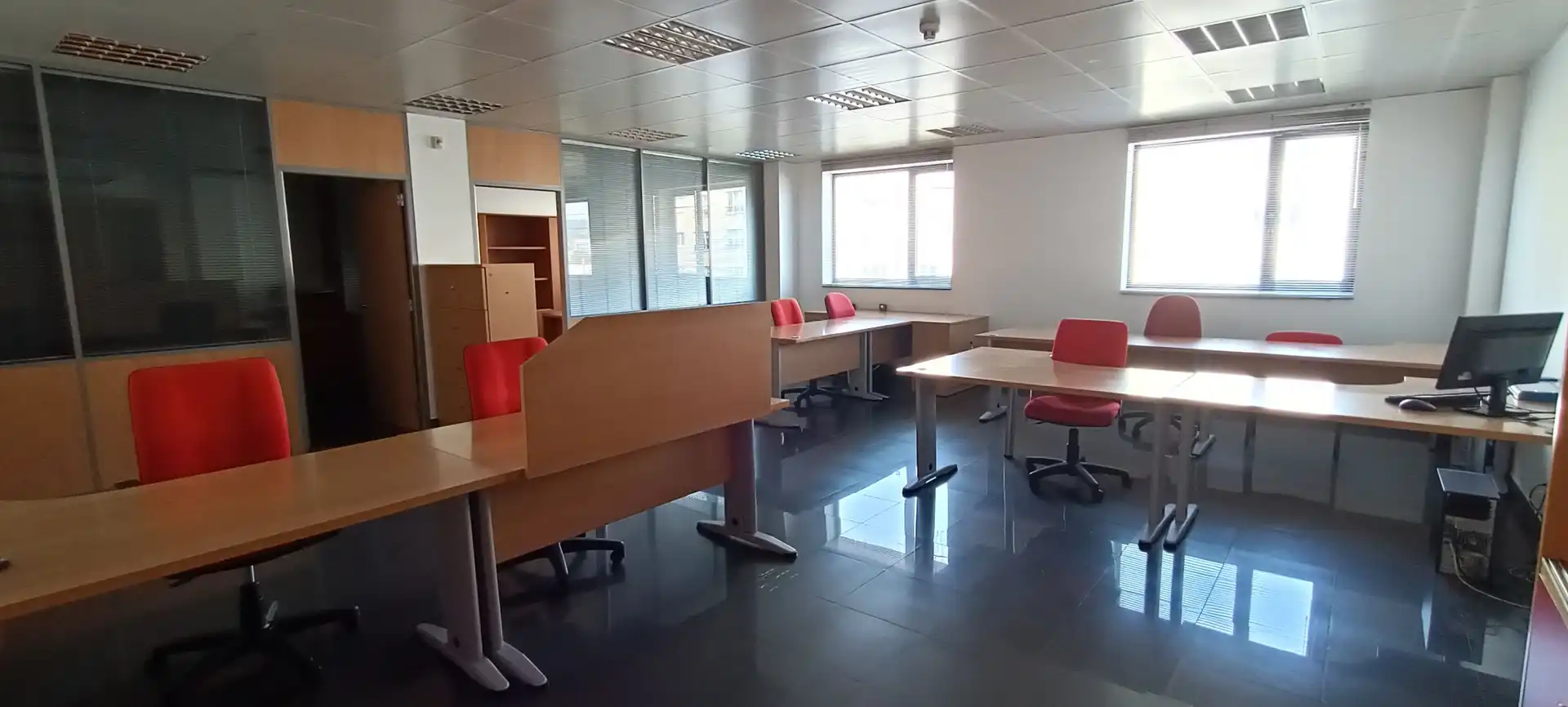 Oficina de alquiler en Narón