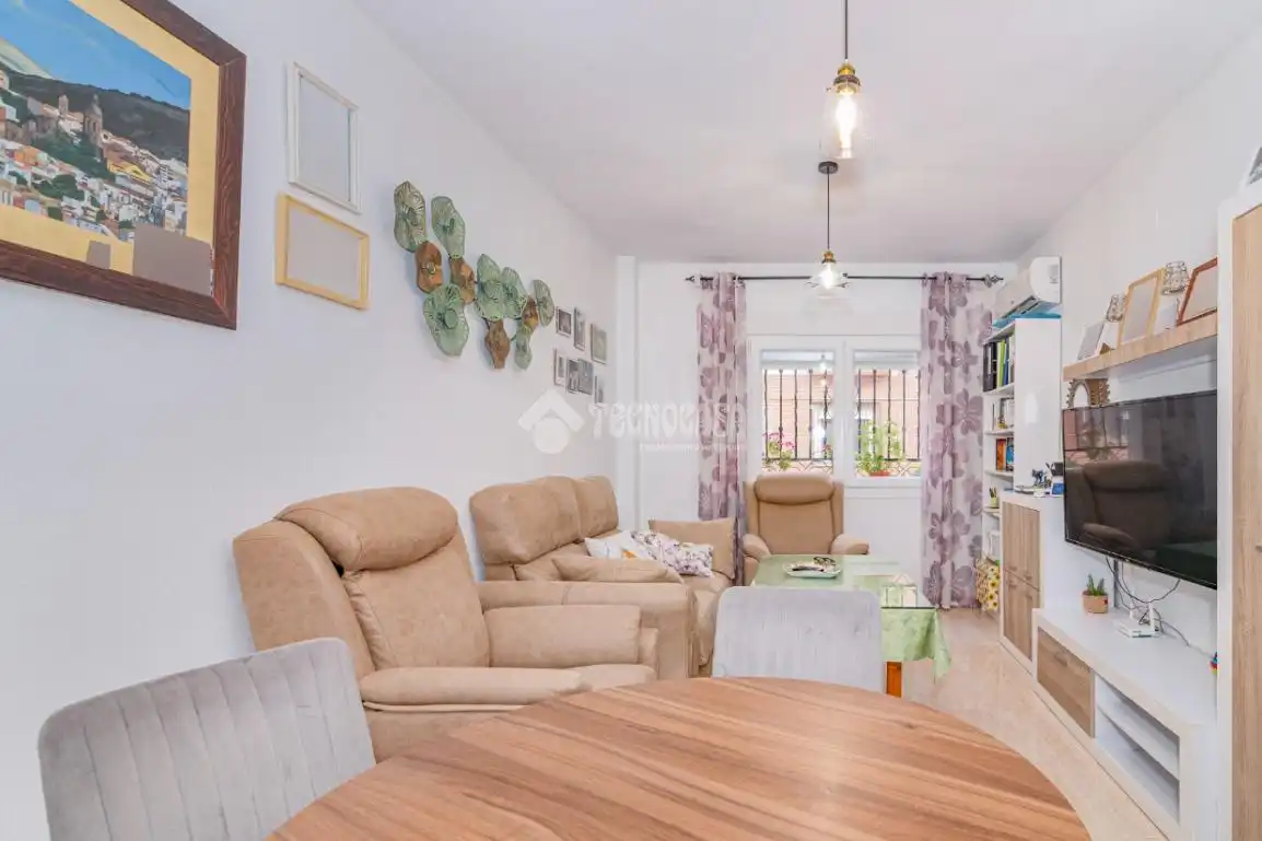 Sala d'estar de Pis en venda en Loja amb Aire condicionat