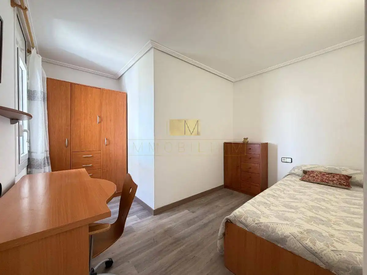 Habitación de Ático de alquiler en Cunit con Aire acondicionado, Calefacción y Terraza