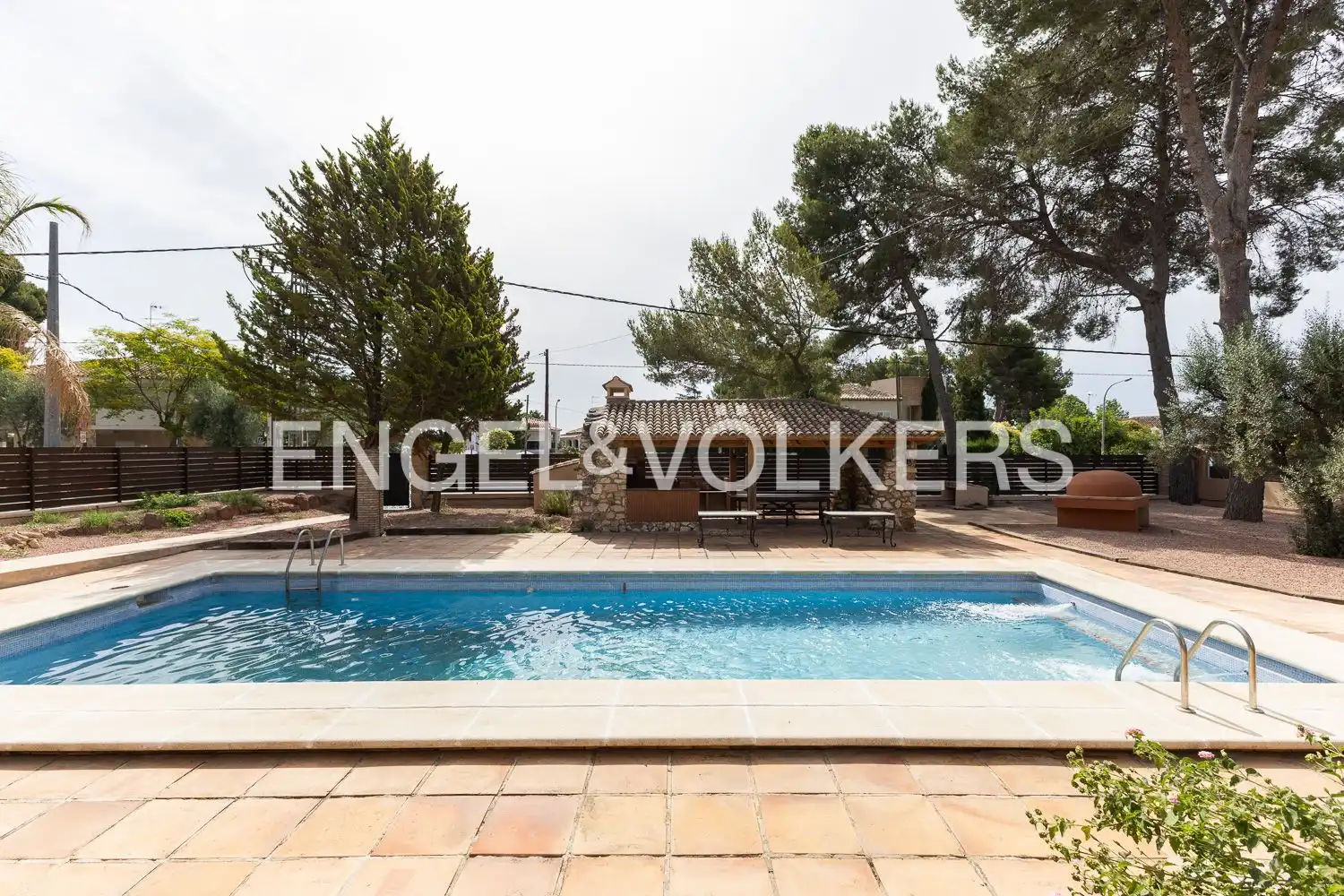 Piscina de Casa o chalet de alquiler en Paterna con Aire acondicionado, Calefacción y Jardín privado