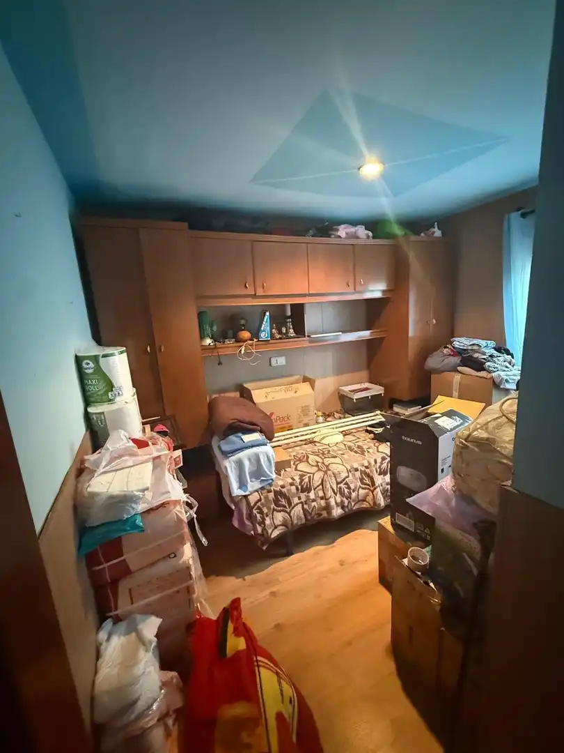 Dormitori de Casa o xalet en venda en Mieres (Asturias) amb Terrassa, Piscina i Moblat