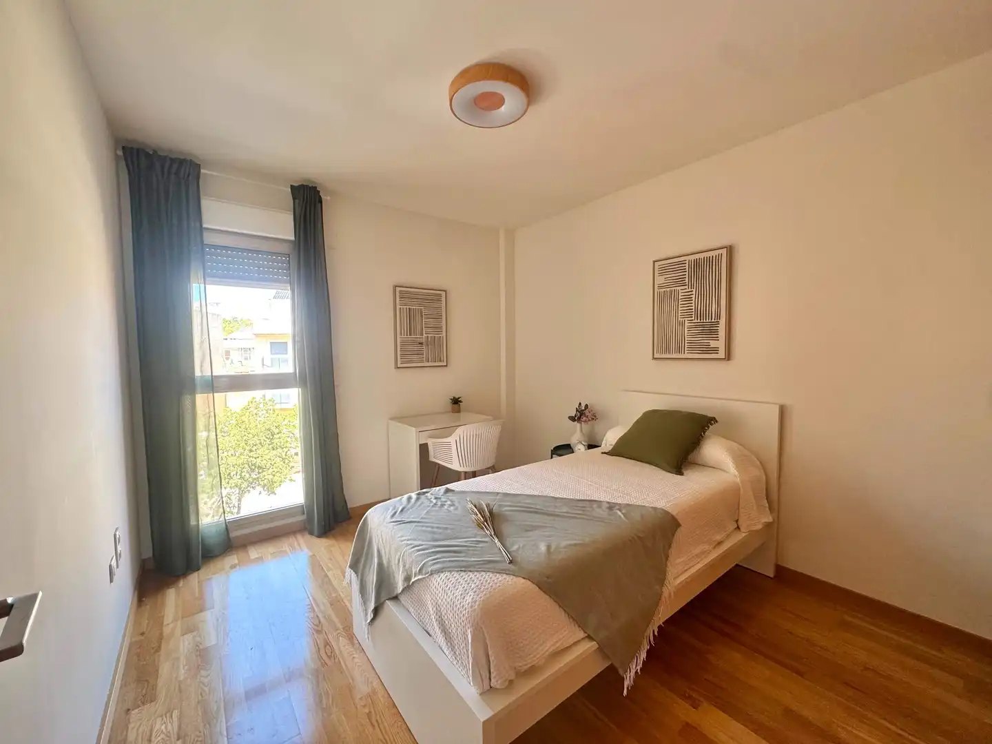 Habitación de Piso en venta en Gandia con Aire acondicionado, Terraza y Balcón